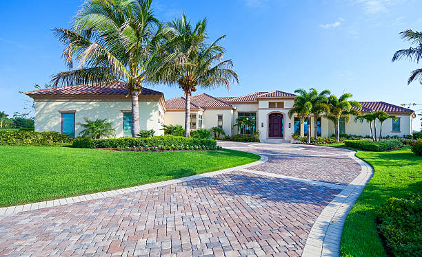Best Interlocking Driveway Pavers  in Central Gardens, TX